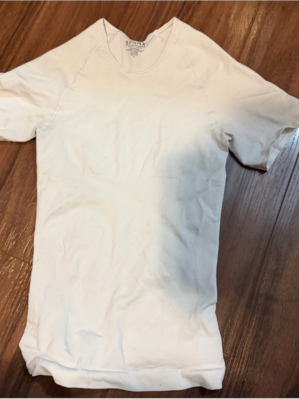 🤍 SPANX Zoned Performance Undershirt | White | Size Large 🤍